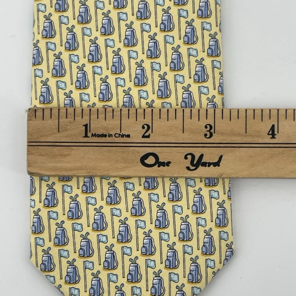 Vineyard Vines Tie Mens One Size Yellow Palm Tree Silk Hand Made USA Prep